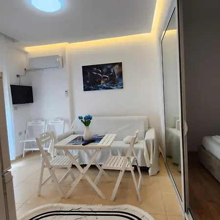 Seasons Apartment's Vlore