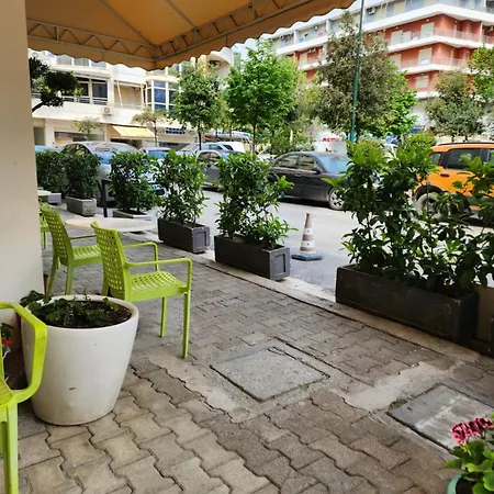 Seasons Apartment's *