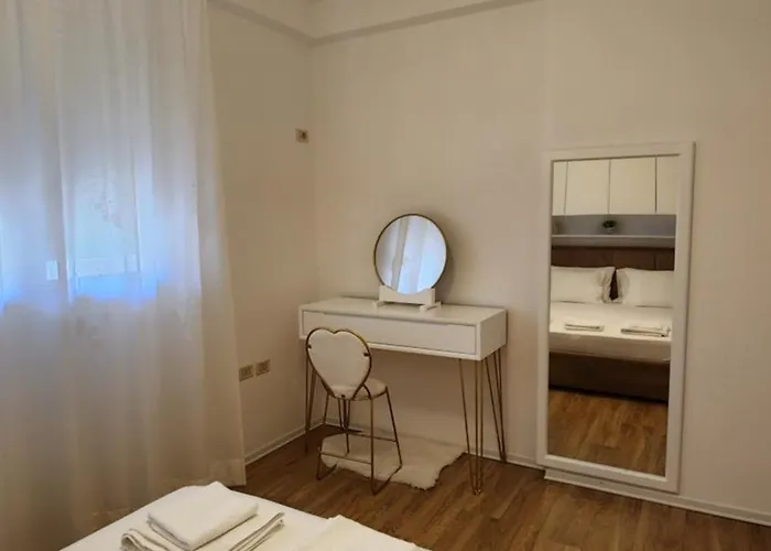 Seasons Apartment's Daire Avlonya