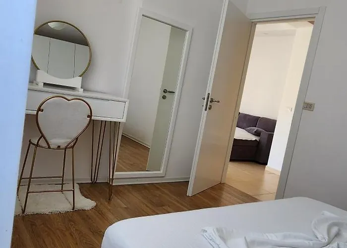 Seasons Apartment's Avlonya