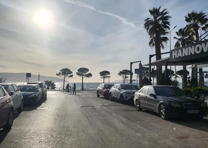 Seasons Apartment's Апартаменты